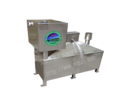 工業(yè)不銹鋼油水分離器